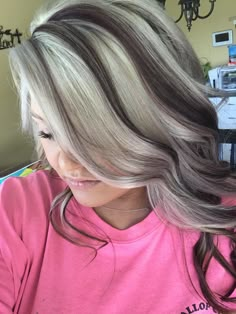 Blonde Highlights With Brown Lowlights, Blonette Hair Highlights, Silver Grey Hair Dye, Chunky Blonde Highlights, Grey Hair Dye, Beige Hair, Gray Hair Highlights, Blending Gray Hair, Grey Hair Inspiration