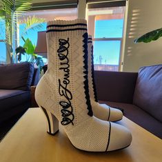 Fendi Tronchetto Printed Embroidered Accent Sock Boots. Cream And Black. Sz 38.5 Comes With Original Box And Cloth Bags. Boots Cream, Sock Boots, Fendi Shoes, Black Cream, Cloth Bags, Bootie Boots, Original Box, Ankle Boots, Fendi