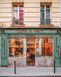 the storefront of cafe vert in paris