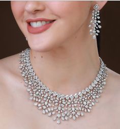 From classic solitaires to intricate patterns,
 discover the perfect blend of sophistication and glamour. Julary Jewelry Design, Jewllary Design, Crystal Wedding Necklace, Bridal Diamond Necklace, Diamond Jewelry Set, Diamond Wedding Jewelry