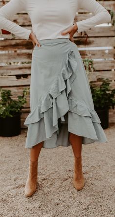 Church Outfit, Outfit Jeans, Dress Cream, Mode Vintage, Looks Style, Mode Inspiration, Outfit Casual, Looks Vintage, Outfit Idea