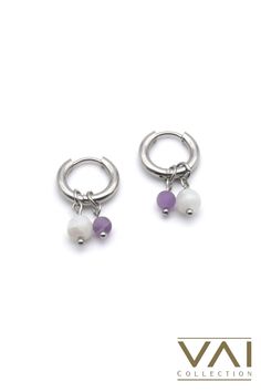 Hoops “Lilac” This timeless earring comes with 2 delicate gemstones. It has an elegant soft touch and a perfect minimalist vibe. Lovely combination of Moonstone and Amethyst. Minimalist Vibe, Jewelry By Material, Moon Stone, Well Being, That Way