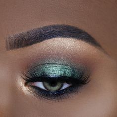 Cute Eyeshadow Ideas For Green Eyes, Pretty Green Makeup, Brown And Green Eyeshadow, Green And Gold Eyeshadow Looks, Dark Green Eyeshadow Looks, Mint Green Eyeshadow Looks, Green Eye Shadow Looks, Forest Green Makeup, Sage Green Eyeshadow