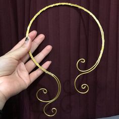 Beautiful Gold Colored Wire Necklace. It Is More On The Yellow Side And Is Very Flexible. Bought Off Etsy And Never Worn. Price Is Firm. Simple Wire Necklace, Wire Necklace Designs, Venus In Pisces, Swirl Necklace, French Horn, Wire Necklace, Wrap Jewelry, Gold Wire, Chain Jewelry