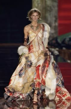 High Fashion Runway, Mode Inspo, Moda Vintage, Beauty And Lifestyle, Roberto Cavalli, Runway Looks