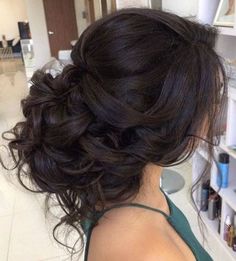 Classic loose curly low updo wedding hairstyle; Featured Hairstyle: ElStyle Loose Curls Updo, Curled Updo, Bridal Hair Inspiration, Messy Updo, Quince Hairstyles, Long Hair Wedding Styles, Bridal Hairstyles, Sweet 15, Bridesmaid Hairstyles