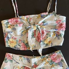 Forever 21 Two-Piece Floral Set Size Is Medium For Top And Bottoms (Never Worn) Cute Summer Sets, Feminine Beach Sets For Spring, Summer Floral Print Feminine Sets, Feminine Floral Print Summer Sets, Spring Vacation Cropped Sets, Cropped Sets For Spring Vacation, Floral Print Sets For Summer Garden Party, Floral Print Sets For Garden Party In Summer, Cute Spring Sets For Day Out