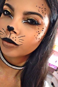 Cats In Halloween Costumes, Bunny Halloween Makeup, Cat Costume Makeup, Makeup Carnaval, Christmas Eye Makeup, Cute Halloween Makeup