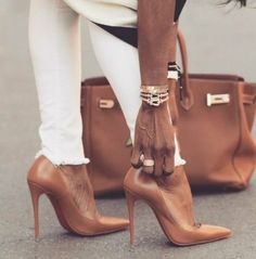 nude tan high heel shoes- Nude classy pump shoes http://www.justtrendygirls.com/nude-classy-pump-shoes/ Couture Dior, Christian Louboutin Outlet, Trendy Shoes, Shoe Lover, Louboutin Pumps, Louboutin Shoes, Suho