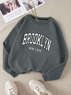 Cute Aesthetic Sweatshirts, Trendy Sweatshirts, Hoodies Aesthetic, Outfits Simple