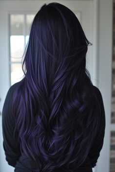 42+ Stunning Midnight Purple Hair Ideas Underlayer Hair Color, Violet Black Hair, Purple Hair Ideas, Color For Black Hair, Medium Curly Hair Styles, Asymmetrical Earrings