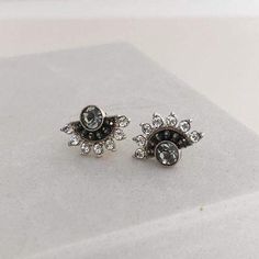 Black Diamond Earrings, Silver Jewelry Necklace, Fan Earrings, Piercing Jewelry, Black Diamond, The Light, Ear Piercings, Ring Earrings