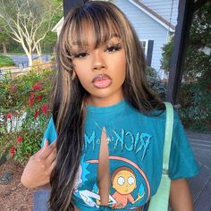 Frontal Wig With Bangs, Hair Color With Bangs, Straight Hair Highlights, Hd Lace Frontal Wigs, Human Hair Wigs With Bangs, Blonde Bangs, Hair Patterns, Honey Blonde Hair, Wig With Bangs