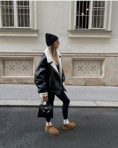 Outfits Leggins, Modele Fitness, Nyc Outfits, Look Legging, Estilo Indie, Winter Fashion Outfits Casual