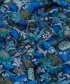 Liberty Fabrics - Standen Manor Crepe de Chine Silk Crepe, Fabric Patterns