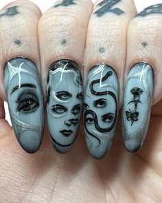 Nail Art Inspired By Paintings, Unique Hand Tattoos Creative, Renesance Nails, Nail Art Painting Design, Ouji Board Nails, Halloween 2023 Nails, Painted Nails Aesthetic, Weirdcore Nails, Painting Nails Aesthetic