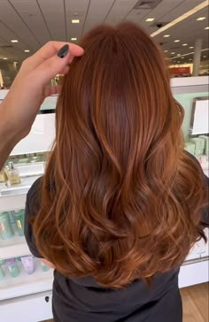 Cooper Cowboy Hair Color, Natural Looking Auburn Hair, Colors Redheads Should Wear, Red Copper Hair With Highlights, Copper Hair Lowlights, Dark Ginger Hair Balayage, Ginger Hair With Low Lights, Peekaboo Copper Hair, Auburn Layered Hair