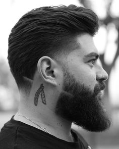 fade haircuts haircut taper slicked length menshairstyletrends tony corte barba tapered paquete Fade Haircut With Beard, Best Fade Haircuts, Fade Haircut Styles, Medium Length Hair Men, Mens Hairstyles Fade, Low Fade Haircut, Best Beard Styles, Mens Fade, Taper Fade Haircut