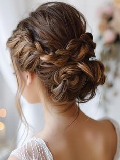 Elegant and Versatile Braided Bun Hairstyles Side Buns, High Buns, Braided Buns, Low Buns, Side Bun