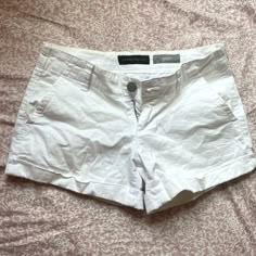 Size 00 Brand New Without Tag, Bought And Never Wore Perfect For Pairing With Colorful Tops And Summer Right Now Obx Script, Obx Clothes, Academia Clothing, Colorful Tops, Work Fits, Shorts Jeans, Fitness Inspo, Aeropostale, Fit Inspo