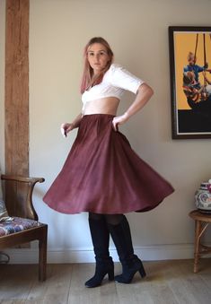 "A beautiful vintage suede skirt, by luxury leather designer Maxfield Parish Reddish brown Fully lined Pockets to each side, zip to back In good vintage condition, with a few small marks to the suede but no significant signs of wear. Marked as a size 10 but comes up a little bigger. Waist: 34\"/ 86cm Length: 25\"/ 64cm Follow me on instagram for new stock previews and shop updates! https://www.instagram.com/elephantlondon/" Fall Fitted Suede Skirt, Fitted Suede Skirt For Fall, Maxfield Parish, 18th Century Jacket, Theatre Costumes, Vintage Suede, Velvet Trim, Suede Skirt, Reddish Brown