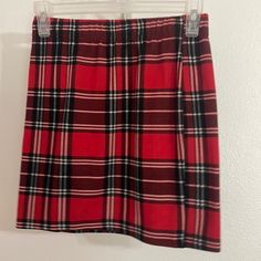 Shein Bodycon Mini Skirt. Size Xs (Women’s). Never Worn. Very Stretchy With An Elastic Waistband. Skirts Shein, Shein Skirts, Bodycon Mini Skirt, Bodycon Skirt, Body Con Skirt, Red And Black, Mini Skirt, Womens Skirt, Mini Skirts