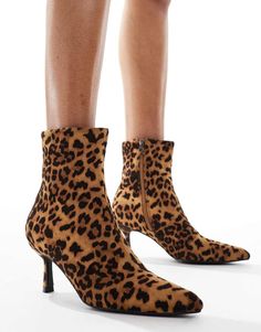 Zapatos de Glamorous Nos gusta tu estilo Estampado animal Cierre de cremallera lateral Puntera en punta Tacón medio en punta Kitten Heel Ankle Boots, Sacs Tote Bags, Luxury Gifts For Her, Buy Jeans, Baskets Adidas, Trainer Heels, Pointed Heels, Heel Ankle Boots, Jumpsuit Shorts Rompers