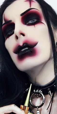 Horror Goth Makeup, Goth Drag, Eyeliner Inspiration, Friday Makeup, Trad Goth Makeup, Goth Eye Makeup, Cute Emo Outfits, Male Art Reference, Holiday Makeup Looks