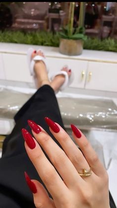 #rednails #cartier #cartierring Cartier Ring, Simple Nails, Cartier, Acrylic Nails, Ring, Red, Pins