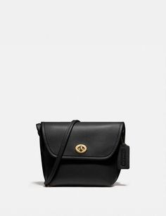 Coach is one of those classic handbag brands that come and go, but always remain stylish. Here are the best vintage coach handbags and coach styles to shop for, if you like timeless bags and accessories. #coach #coachbag #vintagecoach #vintagebags #vintagestyle #classicstyle #handbags #shoulderbags Black Coach Bag, Compact Bag, Horse Carriage, Monogrammed Items