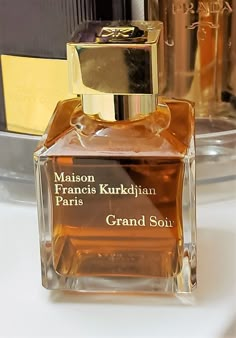 Maison Francis Kurkdjian Aesthetic, Mfk Grand Soir Perfume, Grand Soir Perfume, Maison Francis Kurkdjian Perfume, Gentle Fluidity Gold Maison Francis Kurkdjian, Maison Francis Perfume, Perfume Floral