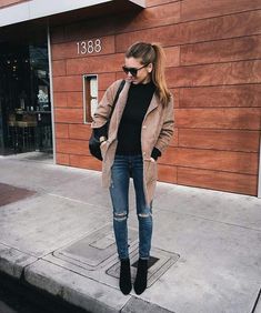 pinterest//annarshapiro Minimalisticky Chic, Black Booties Outfit, Natural Outfit, Utah Snow, 2016 Outfits, Snow Outfits, Drippy Fits, Boots Outfit Ankle, Booties Outfit