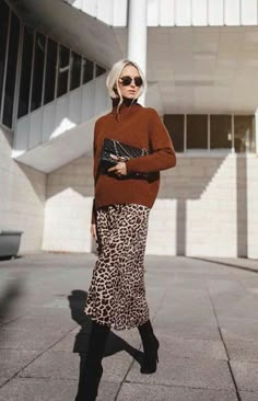 Fall fashion 10 Winter Outfits, Autumn Palette, Fest Outfits, Outfit Chic, Leopard Print Skirt, Dresses Casual Winter, Bohol, Winter Trends