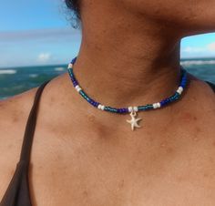 colar de miçangas com pingente de estrela do mar ☺️ Diy Necklace, Choker