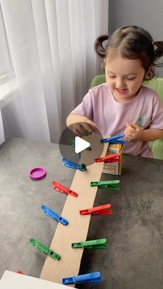 Montessori Age 2, One Year Old Activities Indoor Learning, 3 Yrs Old Activities, Learning Activity For Toddlers, Fine Motor Skills Activities 3 Year, Fun Creative Activities For Kids, Games For 2 Year Toddler, Easy Montessori Activities, Activities For 4-5 Yrs Old