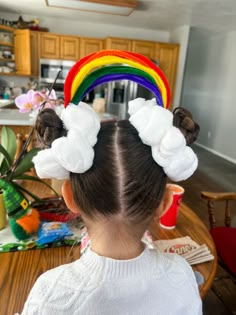 Curly Crazy Hair Day Ideas, Rainbow Hair Styles, Kindergarten Crazy Hair Day, 2nd Grade Picture Day Hair, Crazy Hair Day Teacher, Toddler Crazy Hair Day Ideas, Crazy Hair Day For Kids, Crazy Hair Day For Teachers, Crazy Hair Day At School For Girls Easy