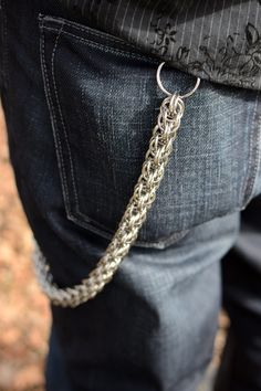 Stuff To Buy, Jump Ring Jewelry, Wallet Chains, Chainmaille Jewelry, Chainmail Jewelry, Viking Knit, Chain Maille Jewelry, Chain Maille, Chain Wallet