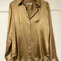 Beautiful Gold Silk Blouse By Madewell. Worn Once. Brand New. Cheap Gold Button-up Blouse, Gold V-neck Blouse For Work, Chic Collared Gold Shirt, Gold Collared Blouse For Work, Chic Gold Collared Shirt, Chic Gold Formal Shirt, Gold Collared Shirt For Work, Elegant Gold Collared Blouse, Elegant Gold Button-up Tops