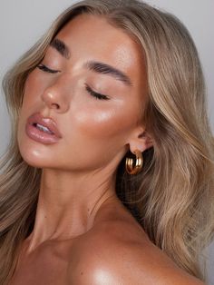 Maquillaje Glowy, Make Up Sposa, Festival Make Up, Wedding Hairstyles And Makeup, Cream Bronzer, Facial Toning, Formal Makeup, Beauty Make-up