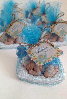 baby shower favors in blue organine bags