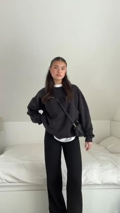 Cold Weather Outfits Winter, Simple Winter Outfits, Looks Pinterest, Casual College Outfits, Casual Day Outfits, School Looks