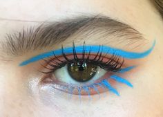 Face Paint Designs, Eye Makeup Cut Crease, Make Up Inspiration, Graphic Makeup, Eye Makeup Designs, Eye Makeup Art, Eye Makeup Tips, Editorial Makeup