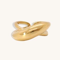 This gold ring has a unique and beautiful shape, made of stainless steel and gold. - gold filled- stainless steel and gold- non-tarnishing- Style: Minimalist Cross Ring, Domed Ring, Fashion Pieces, Style Minimalist, Chic Fashion, Trendy Accessories, Gold Gold, Ring Necklace, Gold Ring