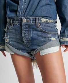 The LOW WAIST BANDITS are our cult classic denim shorts. The one and only. Low waist and relaxed it fit. Slouchy in all the right places and includes our Bower Bird button and signature hem, rolled and twisted - just like a bandit. Designed to to be worn low & slinky at the hips Crafted from our new USED BLUE denim wash - a classic lightweight, super-distressed, blue on blue dirty indigo classic denim. Model wears a size 26 (size 4 USA or size 8 UK/AUSTRALIA). 100% COTTON Bower Bird, High Waisted Jean Skirt, Denim Shorts Outfit, Low Waisted Jeans, Classic Denim Shorts, Mid Waist Jeans, Boyfriend Fit Jeans, High Waist Fashion, Flare Leg Jeans