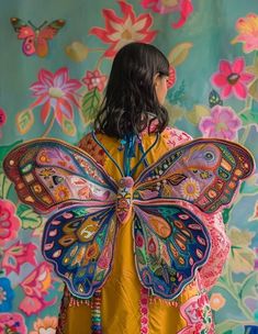 edenstudio42 Beautiful Insects, Wearable Art Clothing, Art Clothing, Poses References, Butterfly Art, Butterfly Wings, Beaded Embroidery, Textile Art, Diy Fashion