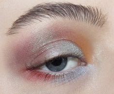 Colour Eye Makeup, Eyeshadow Blue Eyes, Eyeshadow Blue, Eyes Glasses, Have Inspiration, Editorial Makeup