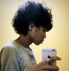 Curly Hair Black Men, Cuts For Curly Hair, Male Haircuts, Black Curly Hair, Hair Black, Teenage Fashion Outfits, Curly Hair, Black Men, Black Hair