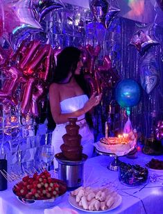 euphoria theme party 18th Euphoria Party, Party Aesthetic Ideas Decoration, Euphoria Dinner Party, Euphoria Cake Ideas Purple, Euphoric Party Decorations, 17 Theme Party, Euphoric Birthday Party, 20th Party Themes, Aesthetic Sweet 16 Party