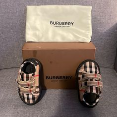 Kids Burberry Sneakers Daughter 1st Birthday, Girls Chelsea Boots, Birthday Shoes, Burberry Boots, Burberry Sneakers, Luxury Baby Clothes, Girls Tennis Shoes, Kids Rain Boots, Burberry Kids