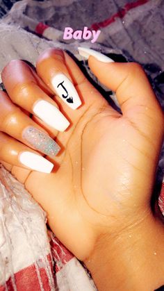 White Acrylic Nails With Letter Design, Girlfriend Nail Ideas, Letter J Acrylic Nails, White Nails With Letter On Ring Finger, Nail With J Initial, Letter J Nail Design, Nail Designs With Letters, Letter Initial Nails, Nails With Letter J On It